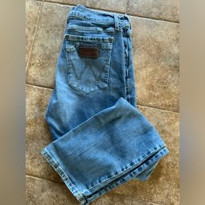 Wrangler Slim Boot Jeans